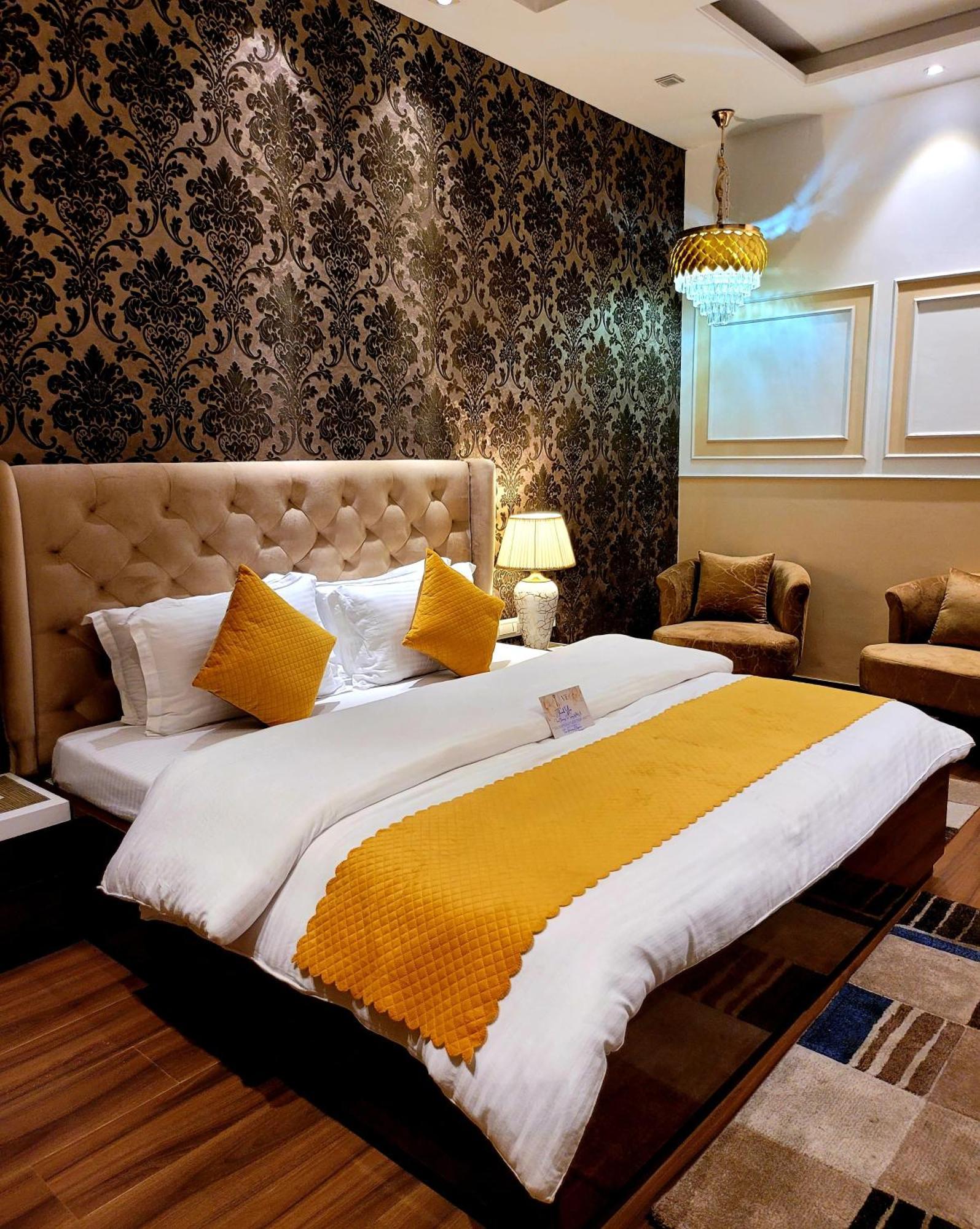Victorian Elegance Luxury Stays Amritsar Exterior foto